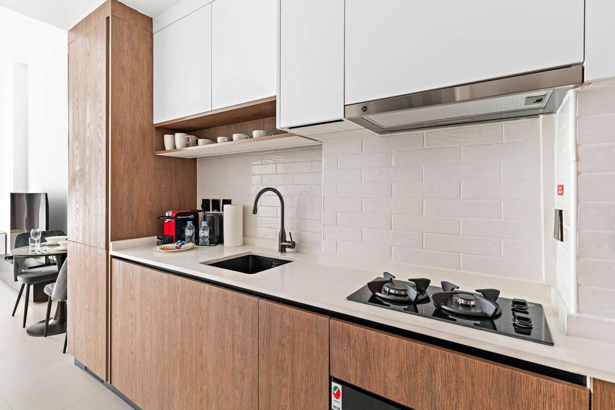 Modern In Al Furjan With Pool And Gym Apartment